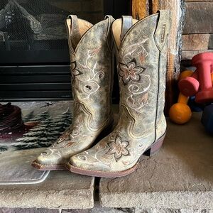 Rocky Women’s Rustic Floral Embroidered Cowboy Boots Size 7